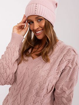 Cap Rue Paris  Women\'s winter hat with a smooth texture with decorative pearls.