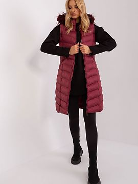 Gilet Rue Paris  Down long zippered vest. Lined vest, with detachable hood. Slide pockets on the front.