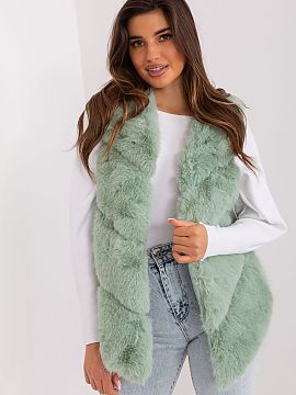 Gilet AT  This fur vest is the perfect accessory for both casual and special occasions. Made of high-quality polyester, it provides a pleasant feeling