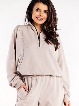 Sweatshirt Infinite You  Sweatshirt with long sleeves and a high collar. Sweatshirt with decorative stitching, front zipper and pockets.