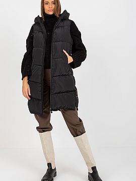 Gilet NM  Down quilted vest with hood, zippered. Slip-in pockets on the sides. Vest fully lined.