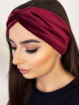 Headband IVON  Fashionable headband, the perfect complement to autumn and winter styling. Made of soft velour, pleasant to the touch, which perfectly adapt