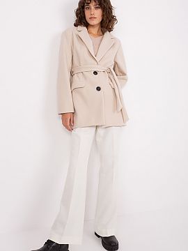 Coat Och Bella  This smooth women\'s coat is the essence of class and elegance. Made of high-quality polyester, it features a soft and smooth material that 