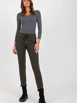 Tracksuit trousers Relevance  These sweatpants combine the comfort of a sporty style with the casual nature of a casual look. These pants are the perfect combination of s
