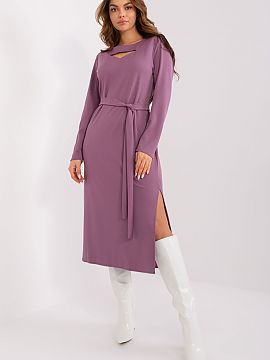 Daydress Lakerta  This elegant dress with a simple cut is perfect for a variety of occasions. Its classic design makes it ideal for both work meetings and mor