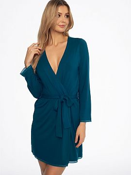 Bathrobe Henderson  Alena bathrobe is a proposal for women who are looking for a lightweight garment for summer evenings. It was sewn from a soft-to-the-touch k