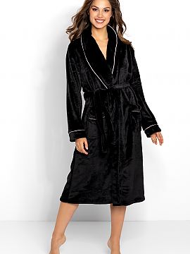 Bathrobe Momenti Per Me  Elegant women\'s bathrobe with long sleeves, pockets and a tie belt. The bathrobe is made of pleasant to the touch fabric.