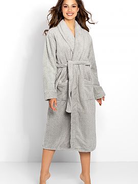 Bathrobe Momenti Per Me  Long, elegant women\'s bathrobe with shawl collar. Made of high-quality, soft, soft knit fabric with a fine texture.  Long sleeves finished 