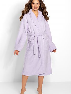 Bathrobe Momenti Per Me  Paloma is a stylish women\'s bathrobe in a subtle purple shade. The undress is decorated with elegant trimmings. The model has long sleeves,