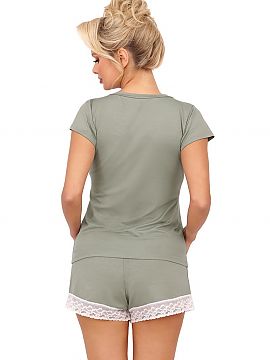 Pyjama Donna