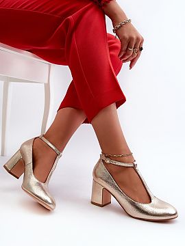 Block heel pumps Step in style