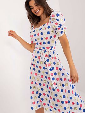 Daydress Lakerta  Discover our latest summer dress for youth, perfect for everyday outings. This charming and stylish dress combines a trendy design and comfo