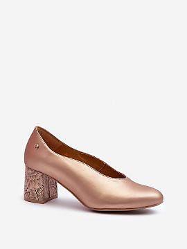 Block heel pumps Step in style