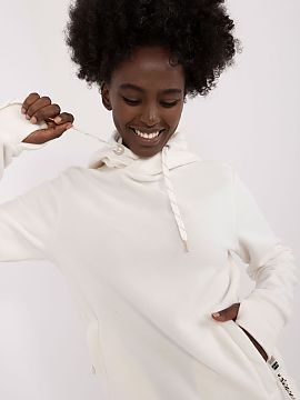Sweatshirt Sublevel  Women\'s hoodie, perfect for cooler days. Made of smooth material, it provides comfort and warmth thanks to additional insulation. The hoodi