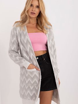 Cardigan AT  A casual, buttonless cardigan is the perfect everyday layering piece that combines comfort with subtle elegance. Made from a blend of nylon,