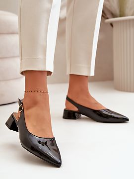 Ballet flats Step in style  Low block heel lacquered ballerinas are an exceptionally elegant proposition that combines style with comfort. Pointed toes visually elongat