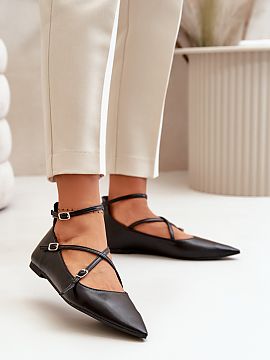 Ballet flats Step in style  Women\'s eco-leather ballerinas. Fastened around the ankle with an adjustable strap, which ensures a perfect fit to the foot. Set on a flat 