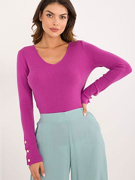 Jumper AT  Women\'s casual sweater ideal for everyday wear and work. Made of a high-quality blend of materials: viscose, polyamide, and polyester, it p