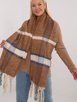 Shawl AT  Elegant 180cm long polyester scarf with check pattern, ideal for colder days. Made of high-quality material, it provides warmth and comfort.