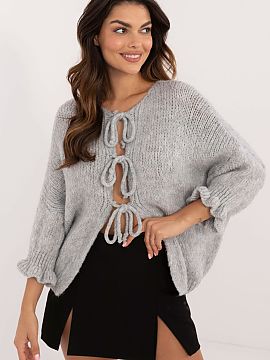 Cardigan Italy Moda  Women\'s casual sweater, ideal for everyday occasions. It is distinguished by a smooth pattern, which gives it a minimalist, universal chara