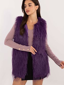 Gilet AT  Here is a casual style fur vest, perfect for everyday occasions. Made of 100% polyester, it offers a stylish look and comfortable wear. The 