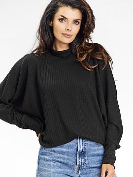 Turtleneck awama  Knit turtleneck sweater in ribbed knit. Discover elegance and comfort in our loose-fitting kimono turtleneck sweater in black. Perfect for f