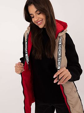 Gilet Factory Price  The double-sided vest is a practical and stylish option for colder days, ideal for everyday, work or casual styling. The quilted texture giv