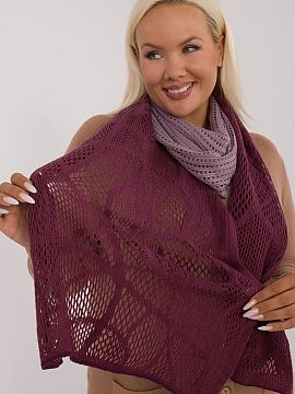 Shawl AT  The 190 cm long openwork scarf is an elegant and stylish accessory, perfect for colder days. Made from a combination of cotton and wool, it 