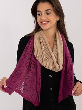 Shawl AT  The 190 cm long openwork scarf is an elegant and stylish accessory, perfect for colder days. Made from a combination of cotton and wool, it 