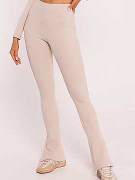 Long leggings Moe  Leggings made of ribbed cotton knit fabric that provide comfort and a stylish look. The tailored cut fits perfectly to the silhouette, and t