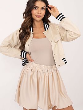 Short skirt Italy Moda  The mini skirt with a bomber cut is the perfect choice for everyday casual styling with a touch of elegance. Made of material with a subtle 