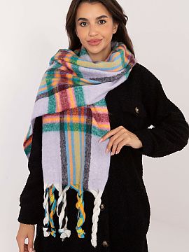 Shawl AT  Elegant 182 cm long polyester scarf with check pattern, perfect for colder days. Made of high-quality material, it provides warmth and comfo