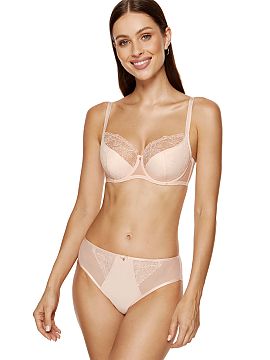 Semi-soft Gorteks  Discover the Charme semi-padded bra made of lovely floral embroidery. Perfect for everyday wear as well as special occasions. The lower part