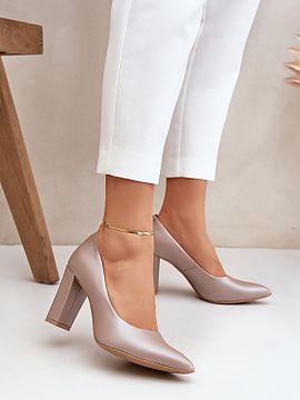 Block heel pumps Step in style  Elegant and incredibly comfortable pumps from the Polish brand Lewski Shoes. The shoes are made of natural leather with attention to every d