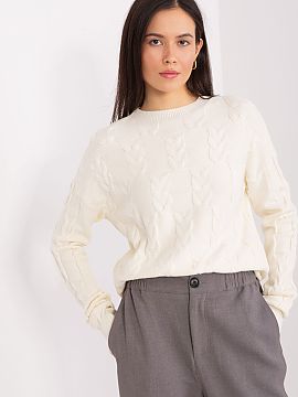 Jumper AT  The women\'s sweater put on over the head is a perfect choice for everyday wear. The classic round neckline and long sleeves provide comfort