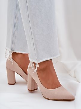 Block heel pumps Step in style  If you are looking for the right footwear for parties or business meetings, you have come to the right place! Our proposal of suede pumps wi