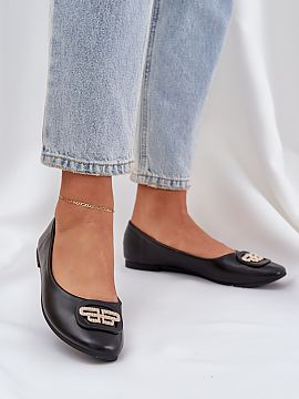 Ballet flats Step in style  Women\'s ballerina flats made of eco leather are a classic choice for everyday wear. The flat sole ensures comfort throughout the day, and t