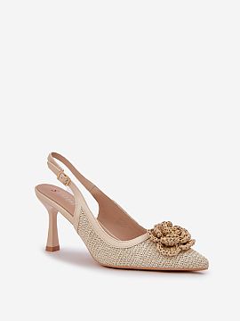 High heels Step in style