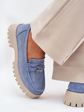 Mocassin Step in style