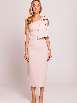 Cocktail dress Moe  Elegant midi dress in a pencil cut, emphasizing the feminine silhouette. The model delights with an asymmetrical cut with a motif on one sho