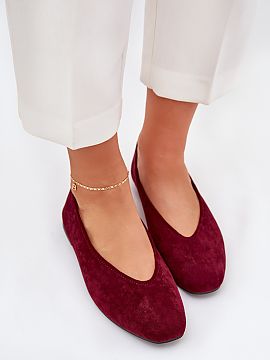 Ballet flats Step in style  Classic ballet flats made of eco suede, set on a flat heel. A model with slightly rounded toes, which give a subtle and elegant look. Perfec