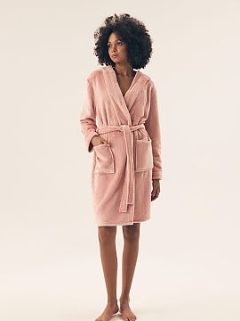 Bathrobe Henderson  Stylish and comfortable women\'s bathrobe with a loose cut, made of soft, smooth fabric. Reaching above the knee, providing comfort and free