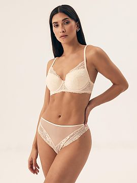 Push up Henderson  Elegant push-up bra that highlights and shapes the bust, providing a stunning look. Padded cups with underwires ensure perfect support, and 