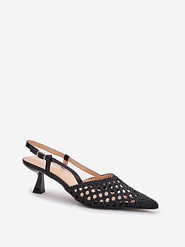 High heels Step in style