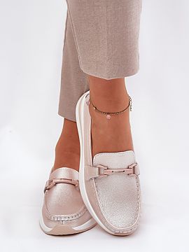 Mocassin Step in style  Women\'s loafers from the S.Barski brand. Made of natural leather, set on a delicate platform that combines comfort with subtle style. At th