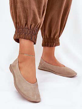 Ballet flats Step in style  Women\'s ballet flats from Big Star, made of natural suede, which combine elegance with comfort. The toes are gently rounded, providing comf