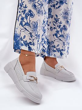 Mocassin Step in style  Women\'s moccasins made of natural leather, set on a delicate wedge, combine elegance with comfort. Rounded toes provide comfort throughout 