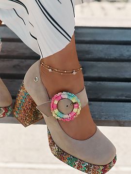 Block heel pumps Step in style