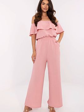 Suit Italy Moda  Stylish and feminine jumpsuit with a smooth finish is a versatile option for many occasions, it will work both for everyday wear, for work, 