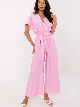 Suit Italy Moda  Elegant and comfortable jumpsuit with a smooth finish is a versatile option for everyday wear, work, and more formal occasions. Made of soft